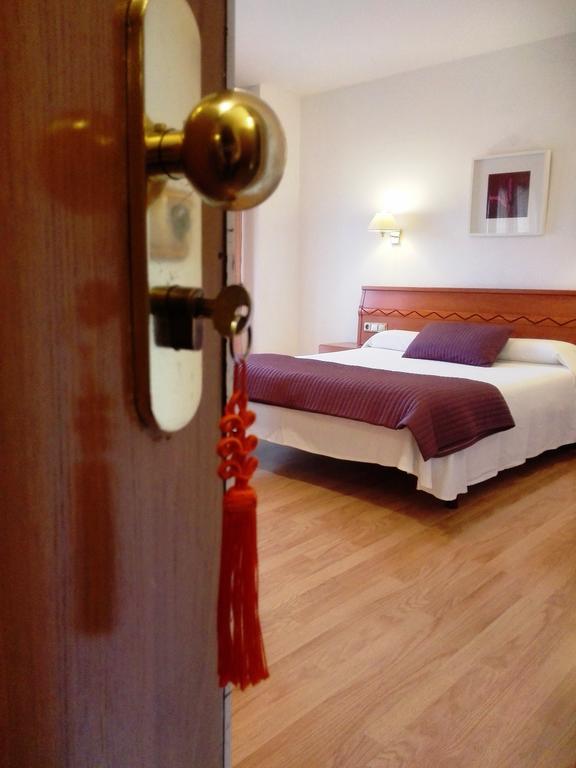 Hotel Porta D'Alella Eksteriør bilde